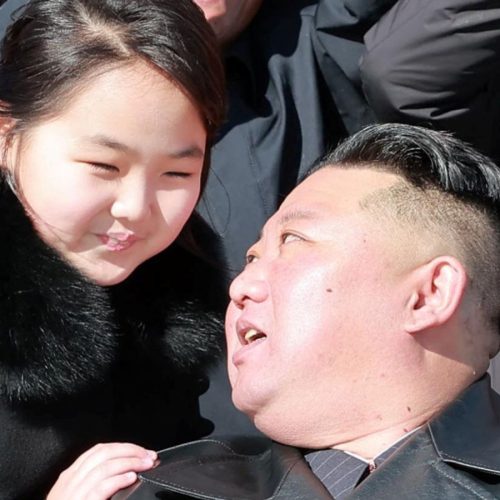 La Fille de Kim Jong-un, Kim Ju Ae, Potentielle Successeure, selon le Renseignement Sud-Coréen